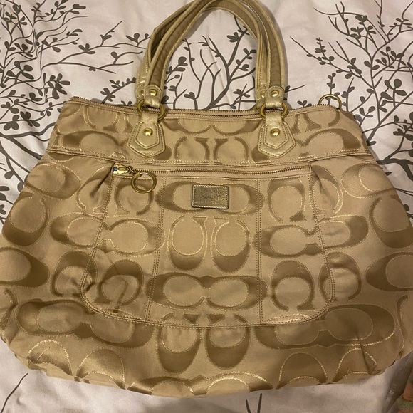 Coach purse - Picture 2 of 3